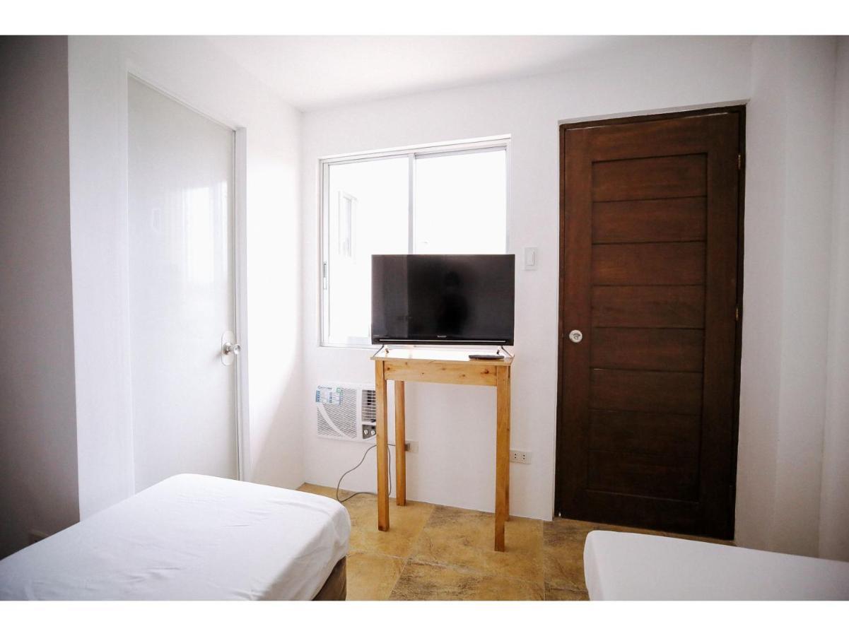 Oyo 789 Abn Residences บาโคลอด ภายนอก รูปภาพ