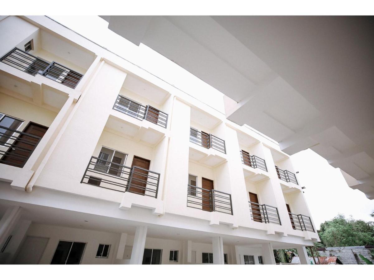 Oyo 789 Abn Residences บาโคลอด ภายนอก รูปภาพ