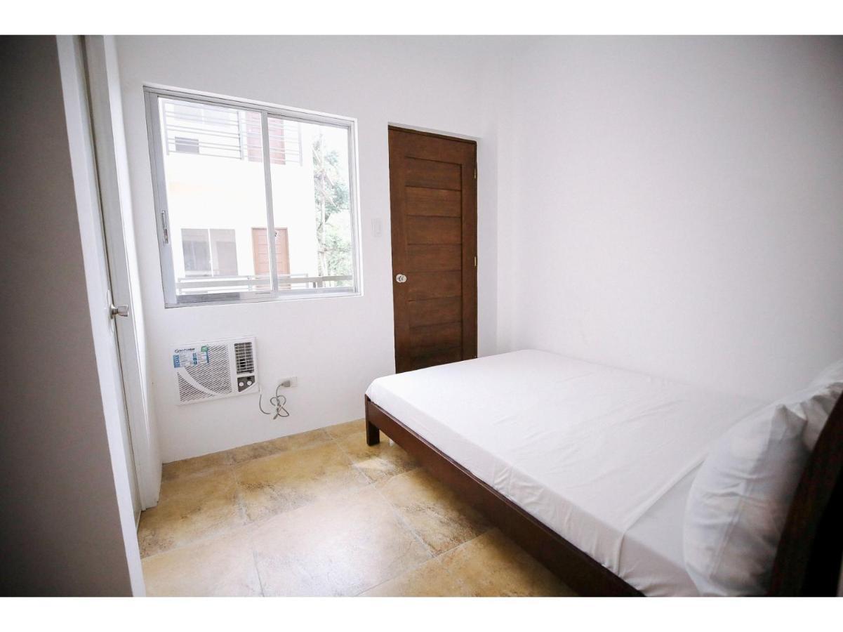 Oyo 789 Abn Residences บาโคลอด ภายนอก รูปภาพ
